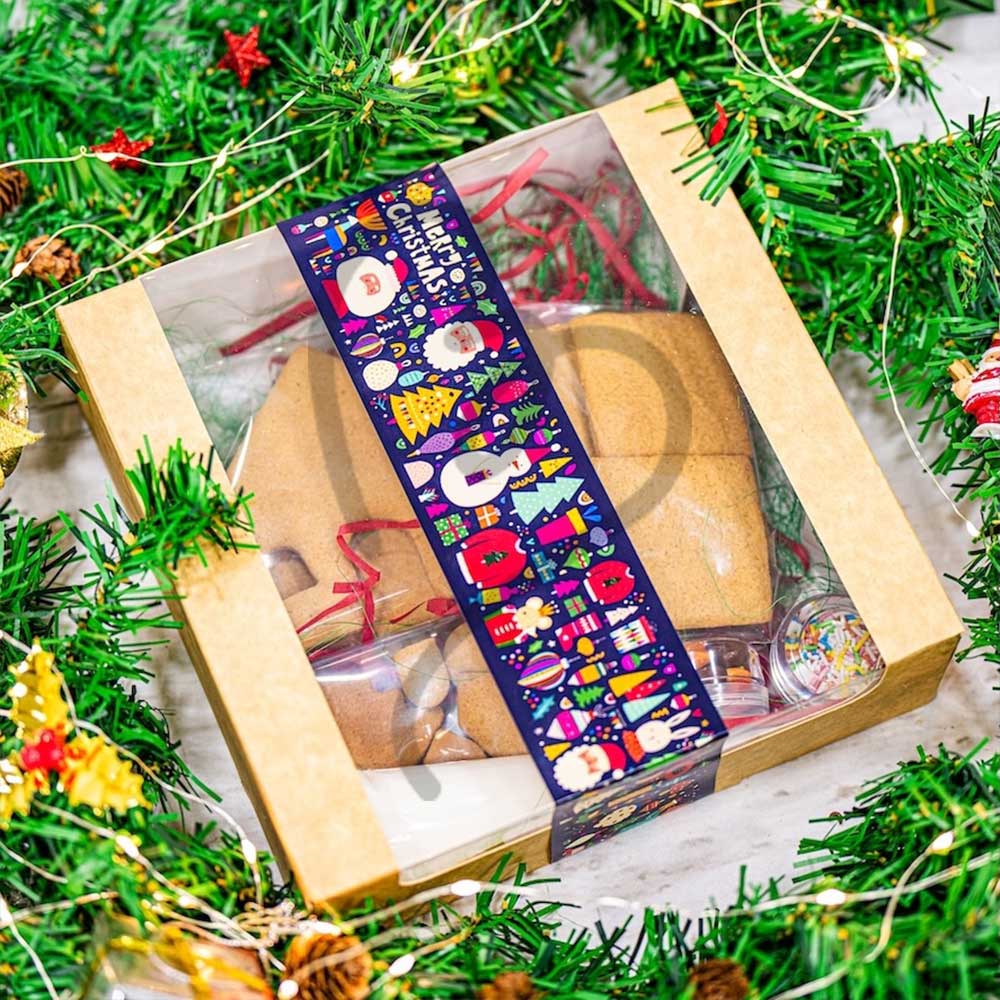 DIY GINGERBREAD HOUSE KIT