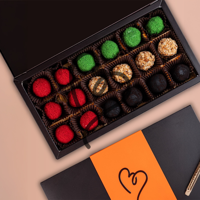 UAE NATIONAL DAY GANACHE CENTERED TRUFFLES Pack of 18